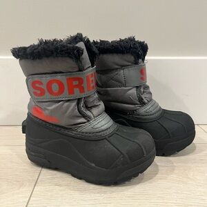 Sorel Toddler Snow Commander Boots Size 9